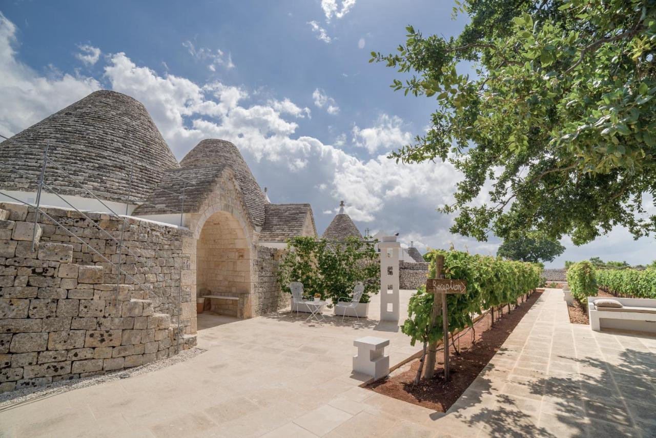 Nina Trulli Resort Selva Di Fasano Bagian luar foto